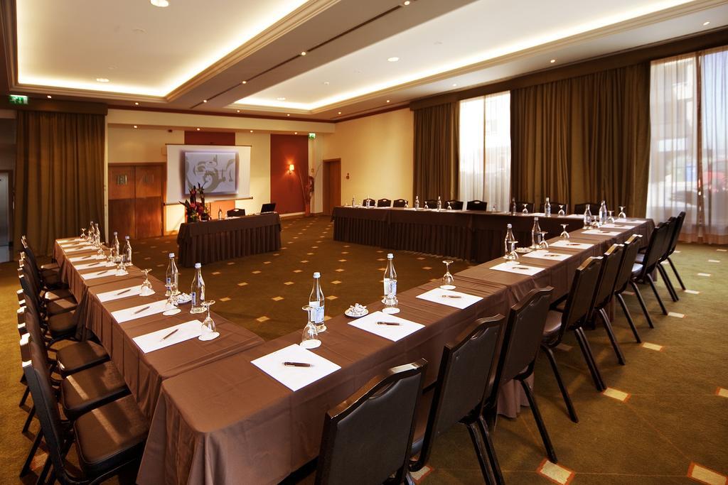 Hotel Real Oeiras Paco de Arcos Kinh doanh bức ảnh